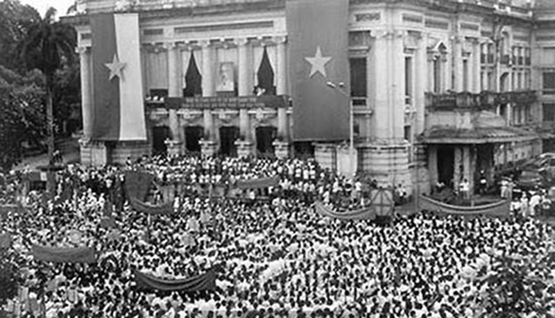 Cuộc mít tinh tại Nhà hát Lớn Hà Nội (19/8/1945)