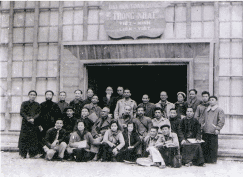 Những đại biểu tham dự Đại hội toàn quốc thống nhất Việt Minh – Liên Việt