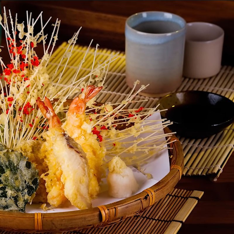 Thành phẩm món tempura tôm rau củ